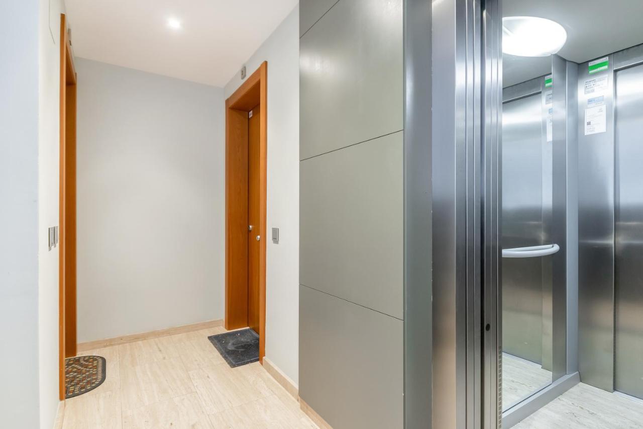 Sant Sebastia Moderno Apartamento A 100 Metros De La Playa Ситжес Екстериор снимка